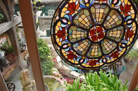 simsearch:600-01072454,k - Stained Glass Window, Carmel, California, USA Foto de stock - Sin royalties Premium, Código: 600-01072449