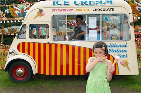 Girl at Carters Steam Fair, England Foto de stock - Sin royalties Premium, Código: 600-01072601