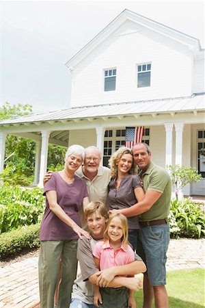 extended family portrait house front - Portrait of Family Outdoors Stock Photo - Premium Royalty-Free, Code: 600-01072866