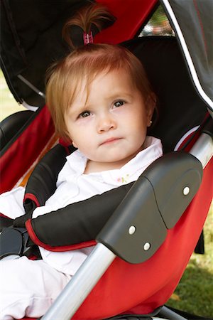 simsearch:700-00608680,k - Porträt von Baby im Kinderwagen Stockbilder - Premium RF Lizenzfrei, Bildnummer: 600-01073133