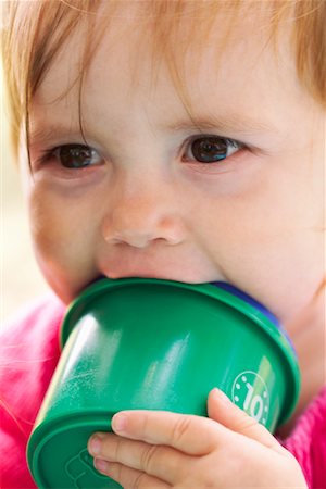 simsearch:700-02156606,k - Portrait de bébé Photographie de stock - Premium Libres de Droits, Code: 600-01073152