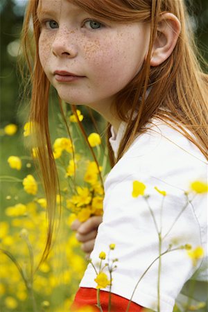 simsearch:700-03017734,k - Portrait of Girl in Field of Wildflowers Stock Photo - Premium Royalty-Free, Code: 600-01100068