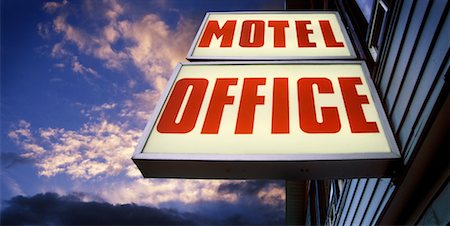 simsearch:700-01792309,k - Motel Office Sign at Sunset Stock Photo - Premium Royalty-Free, Code: 600-01111598