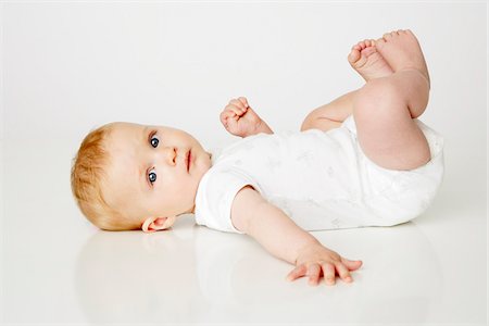 simsearch:600-00795637,k - Portrait of Baby Photographie de stock - Premium Libres de Droits, Code: 600-01123992