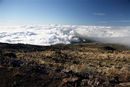 Clouds Covering Hill, Big Island, Hawaii, USA Stock Photo - Premium Royalty-Free, Code: 600-01164136