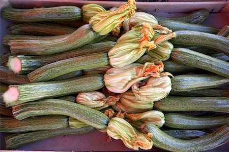 farmers market flowers - Zucchini Stock Photo - Premium Royalty-Free, Code: 600-01164818