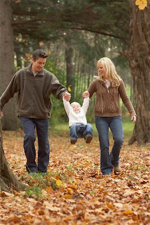 Family Outdoors Foto de stock - Sin royalties Premium, Código: 600-01163362