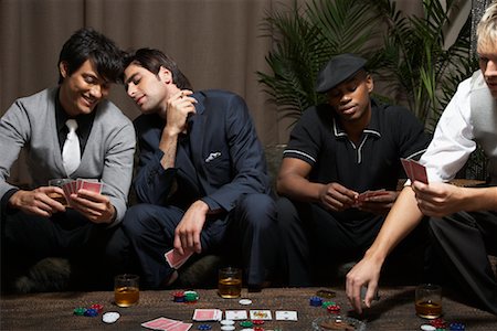 Men Playing Cards Foto de stock - Sin royalties Premium, Código: 600-01163478
