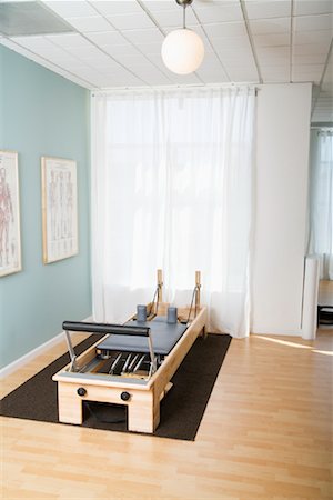 Room with Pilates Machine Stock Photo - Premium Royalty-Free, Code: 600-01163634