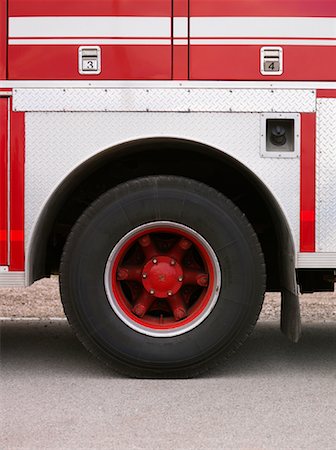 fire truck - Side of Fire Truck Foto de stock - Sin royalties Premium, Código: 600-01172303