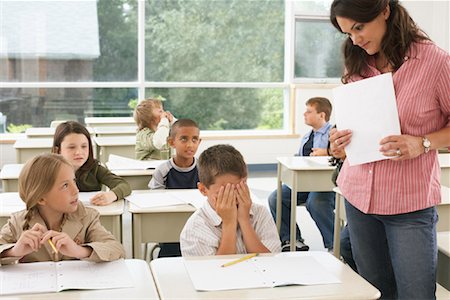 Students and Teacher in Classroom Foto de stock - Sin royalties Premium, Código: 600-01184726