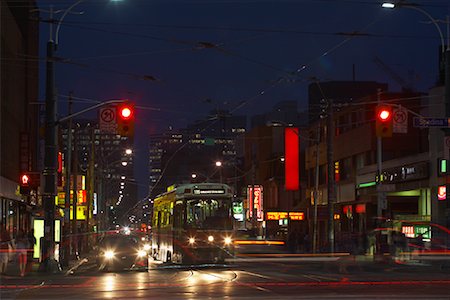 Street Scene at Night, Toronto, Ontario, Canada Stock Photo - Premium Royalty-Free, Code: 600-01194558