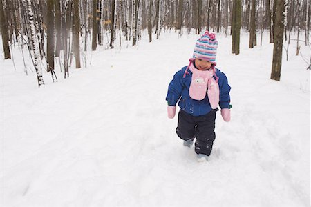 rommel and children - Girl Outdoors in Winter Stock Photo - Premium Royalty-Free, Code: 600-01195047