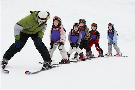 simsearch:700-03404749,k - Mann Unterrichts von Schülern bei Skischule, Whistler, Britisch-Kolumbien, Kanada Stockbilder - Premium RF Lizenzfrei, Bildnummer: 600-01224128
