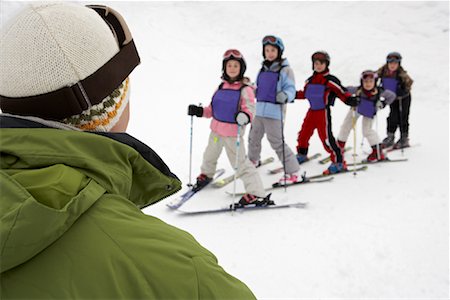 simsearch:600-01378635,k - Man Teaching Students at Ski School, Whistler, British Columbia, Canada Foto de stock - Sin royalties Premium, Código: 600-01224133