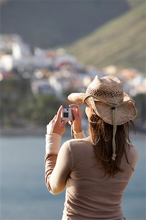 Femme prenant la Photo, La Gomera, Iles Canaries, Espagne Photographie de stock - Premium Libres de Droits, Code: 600-01275461