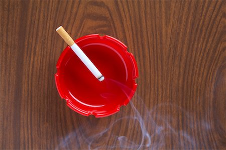 smokers - Cigarette in Ashtray Stock Photo - Premium Royalty-Free, Code: 600-01275977