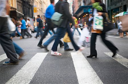 Pedestrians Crossing the Street, Soho, New York, USA Foto de stock - Sin royalties Premium, Código: 600-01276120