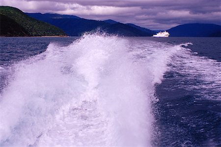 Boat's Wake, New Zealand Stock Photo - Premium Royalty-Free, Code: 600-01295714