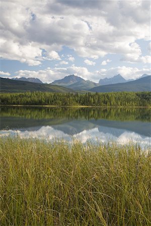 Lac Rabbitkettle, réserve de parc National Nahanni, Territoires du Nord-Ouest, Canada Photographie de stock - Premium Libres de Droits, Code: 600-01345202