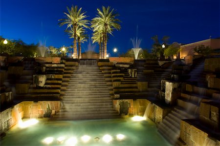 fancy pool - Piscine de l'hôtel pendant la nuit, Scottsdale, Arizona, USA Photographie de stock - Premium Libres de Droits, Code: 600-01345728