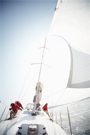 sail (fabric for transmitting wind) - People on Yacht Foto de stock - Sin royalties Premium, Código: 600-01378681