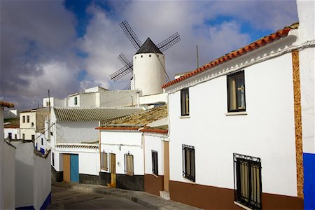 simsearch:600-02056821,k - Windmills and Village, Campo de Criptana, La Mancha, Spain Stock Photo - Premium Royalty-Free, Code: 600-01378809
