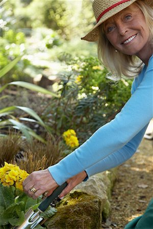 simsearch:600-01428963,k - Woman Gardening Foto de stock - Royalty Free Premium, Número: 600-01429010