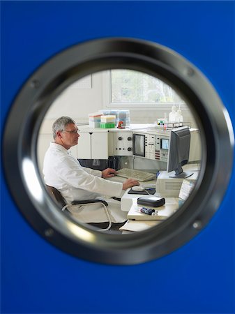 round window - Scientist Working in Laboratory Stock Photo - Premium Royalty-Free, Code: 600-01494636