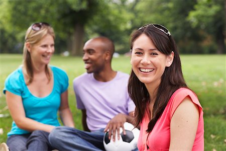 simsearch:600-01540671,k - Friends Sitting Outdoors Stock Photo - Premium Royalty-Free, Code: 600-01540669