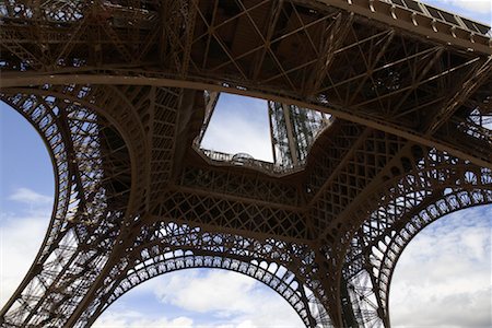 simsearch:700-01541057,k - Gros plan de la tour Eiffel, Paris, France Photographie de stock - Premium Libres de Droits, Code: 600-01541030