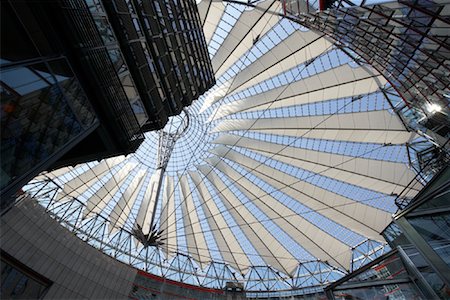 puits de lumière - Atrium toit, Sony Centre, Potsdamer Platz, Berlin, Allemagne Photographie de stock - Premium Libres de Droits, Code: 600-01579395