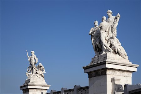 simsearch:700-03456454,k - Vittorio Emanuele II Monument, Piazza Venezia, Rome, Italie Photographie de stock - Premium Libres de Droits, Code: 600-01585764