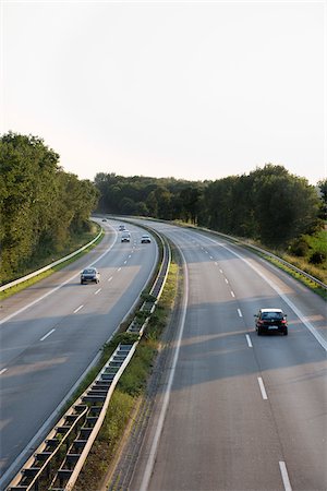 simsearch:600-03644960,k - Traffic on Highway Stock Photo - Premium Royalty-Free, Code: 600-01586201