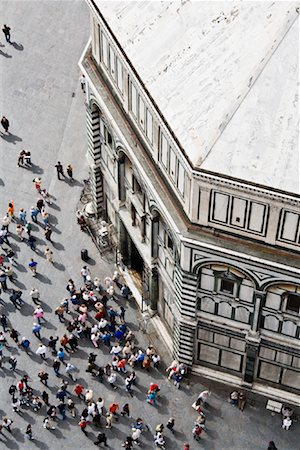 piazza del duomo - Tourists Outside Battistero di San Giovanni, Florence, Italy Fotografie stock - Premium Royalty-Free, Codice: 600-01587246