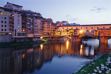 ponte vecchio - Ponte Vecchio and Arno River, Florence, Italy Fotografie stock - Premium Royalty-Free, Codice: 600-01587249