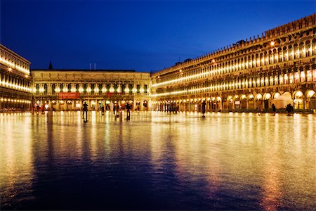 san marco in venice - St Mark's Square, Venice, Italy Stock Photo - Premium Royalty-Free, Code: 600-01582321