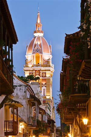 Cartagena's Cathedral and Street Scene, Cartagena, Colombia Stock Photo - Premium Royalty-Free, Code: 600-01594007