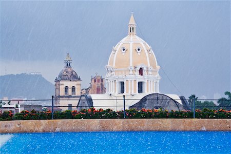 rain on roof - Iglesia de San Pedro Claver and Rooftop Swimming Pool, Cartagena, Colombia Stock Photo - Premium Royalty-Free, Code: 600-01593986