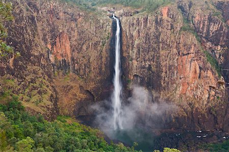 Wallaman Falls,  Girrigun National Park, Queensland, Australia Foto de stock - Sin royalties Premium, Código: 600-01603946