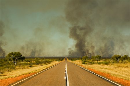 feu de forêt - Feu de brousse, territoire du Nord, Australie Photographie de stock - Premium Libres de Droits, Code: 600-01603998