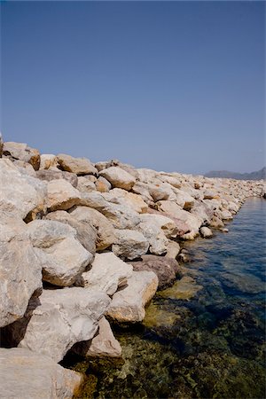 simsearch:600-02216122,k - Close-up of Rocky Shoreline Stock Photo - Premium Royalty-Free, Code: 600-01617058