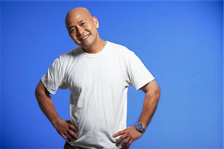 shaved head - Portrait of Man Foto de stock - Sin royalties Premium, Código: 600-01613543