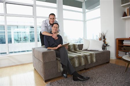 simsearch:614-08392614,k - Portrait of Couple at Home Foto de stock - Sin royalties Premium, Código: 600-01644803