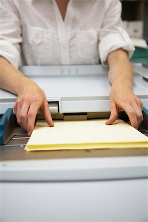 photocopie - Businesswoman Using Photocopier Foto de stock - Sin royalties Premium, Código: 600-01646484