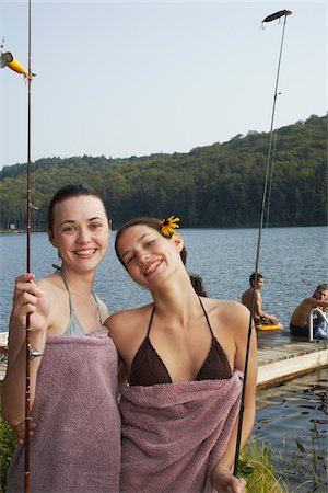 simsearch:600-01670962,k - Portrait of Women with Fishing Rods Stockbilder - Premium RF Lizenzfrei, Bildnummer: 600-01670952