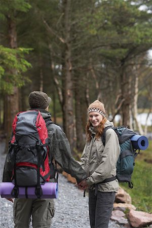 simsearch:400-04110220,k - Couple Backpacking Stock Photo - Premium Royalty-Free, Code: 600-01693951