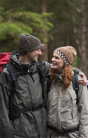 simsearch:700-02386017,k - Couple Backpacking Stock Photo - Premium Royalty-Free, Code: 600-01693953
