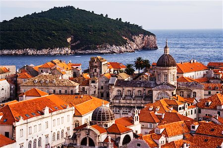 Vieille ville de Dubrovnik et l'île de Lokrum, Croatie Photographie de stock - Premium Libres de Droits, Code: 600-01717518