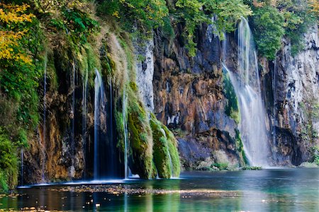 plitvice lakes - Cascade, Parc National des lacs de Plitvice, Croatie Photographie de stock - Premium Libres de Droits, Code: 600-01717594